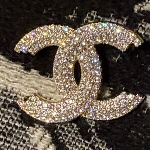 CHANEL Glittering Silver Brooch